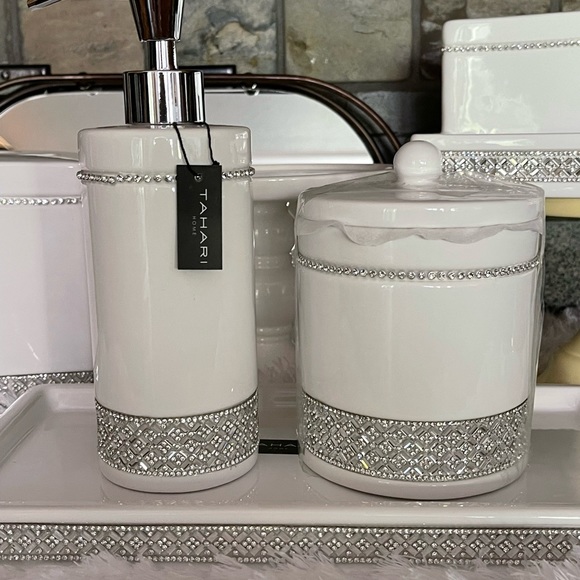 🎉SOLD🎉Tahari White RHINESTONES Crystals Luxe Glam 5 Pc Set | NEW! - Picture 7 of 9